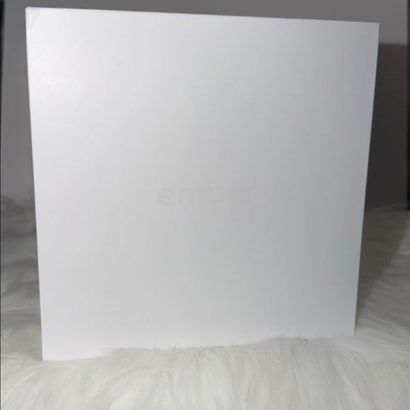 Ember Temperature Control Smart Mug – 10 oz (Black) - Picture 10 of 10